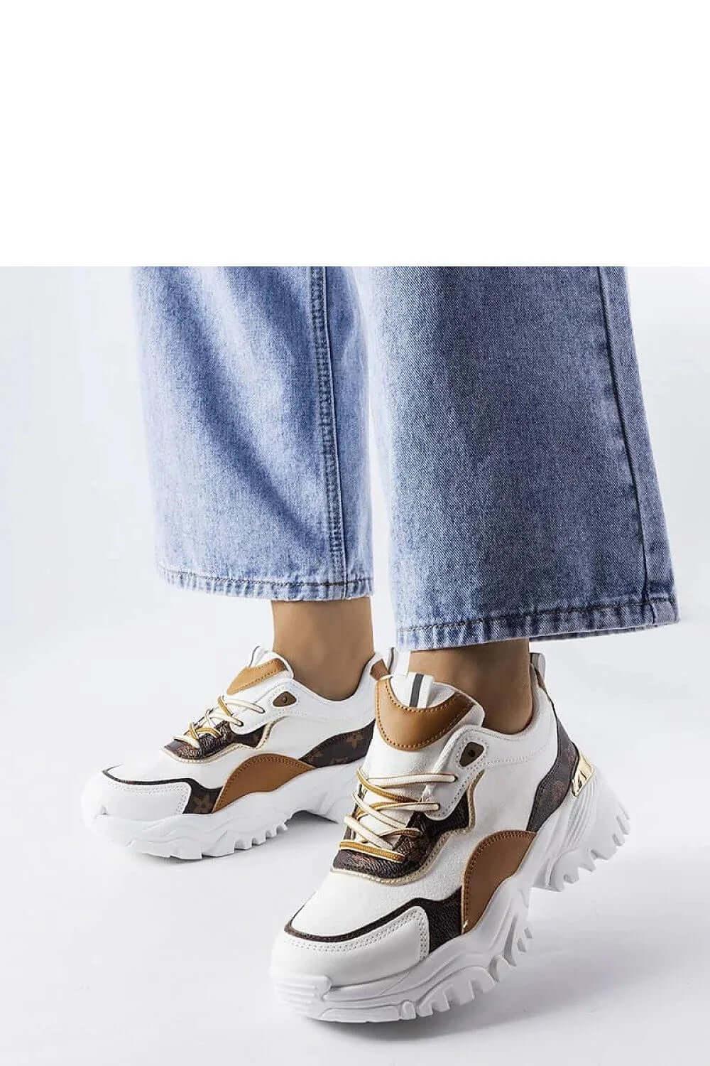 Sneakers Model 207868 Solea - Stay Covered