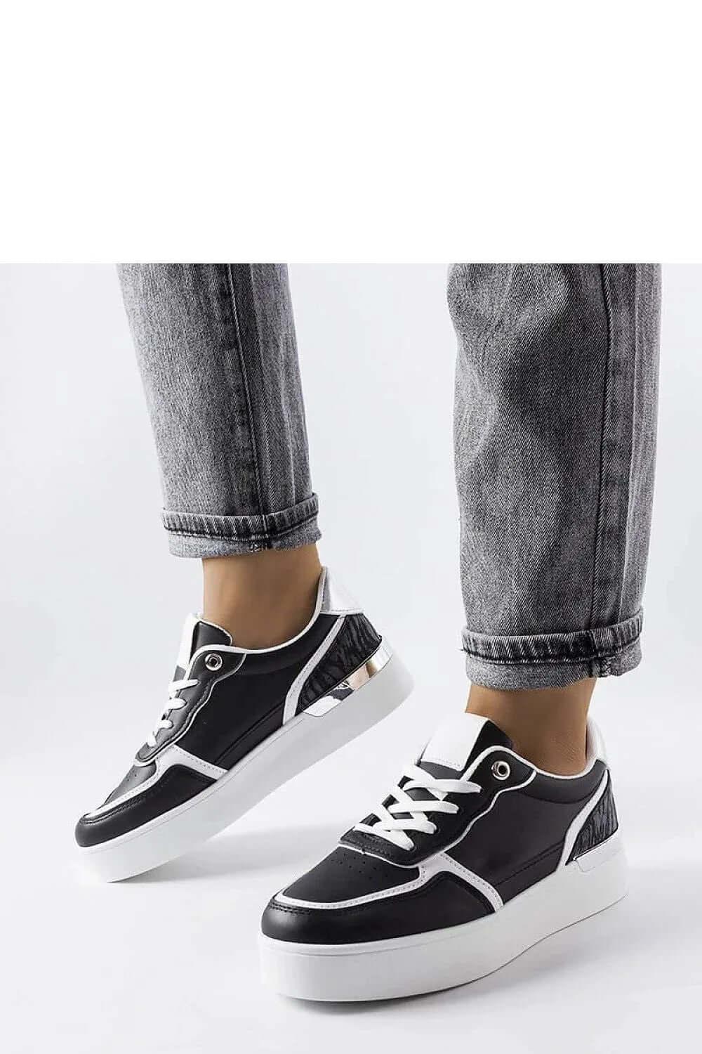 Sneakers Model 207885 Solea - Stay Covered - Stay Covered