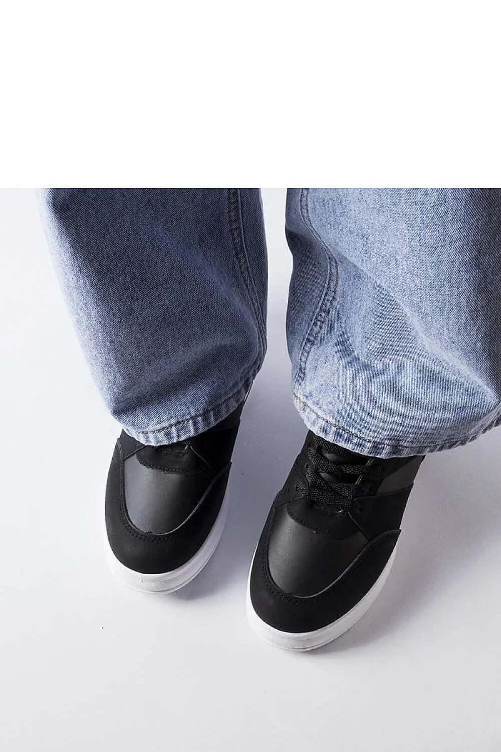 Sneakers Model 207917 Solea - Stay Covered - Stay Covered