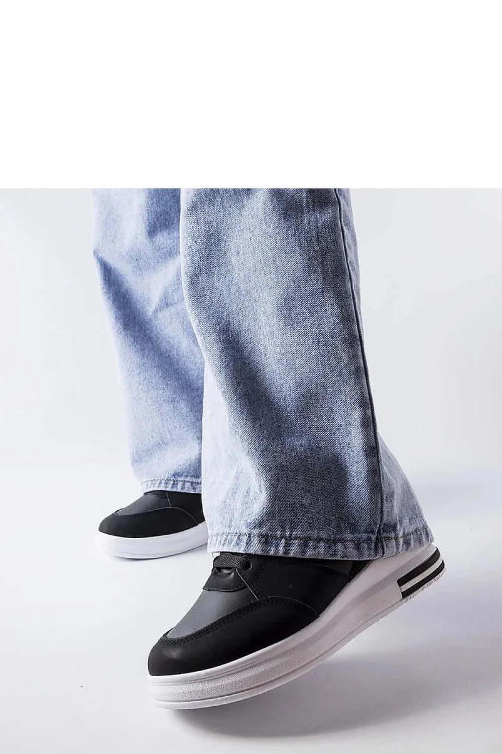 Sneakers Model 207917 Solea - Stay Covered - Stay Covered