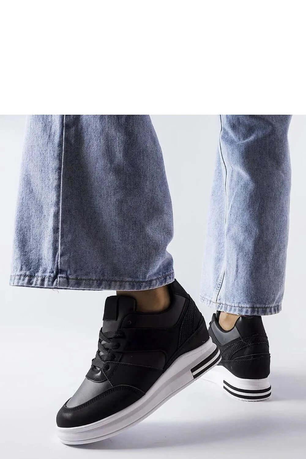 Sneakers Model 207917 Solea - Stay Covered - Stay Covered