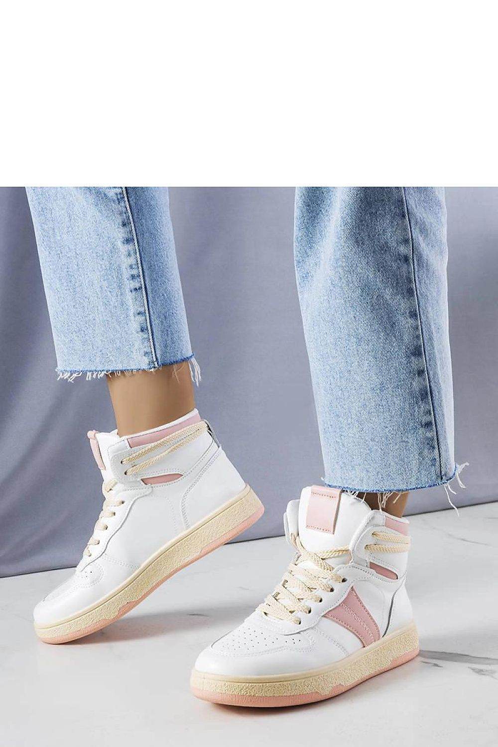 Sneakers Model 208009 Solea - Stay Covered