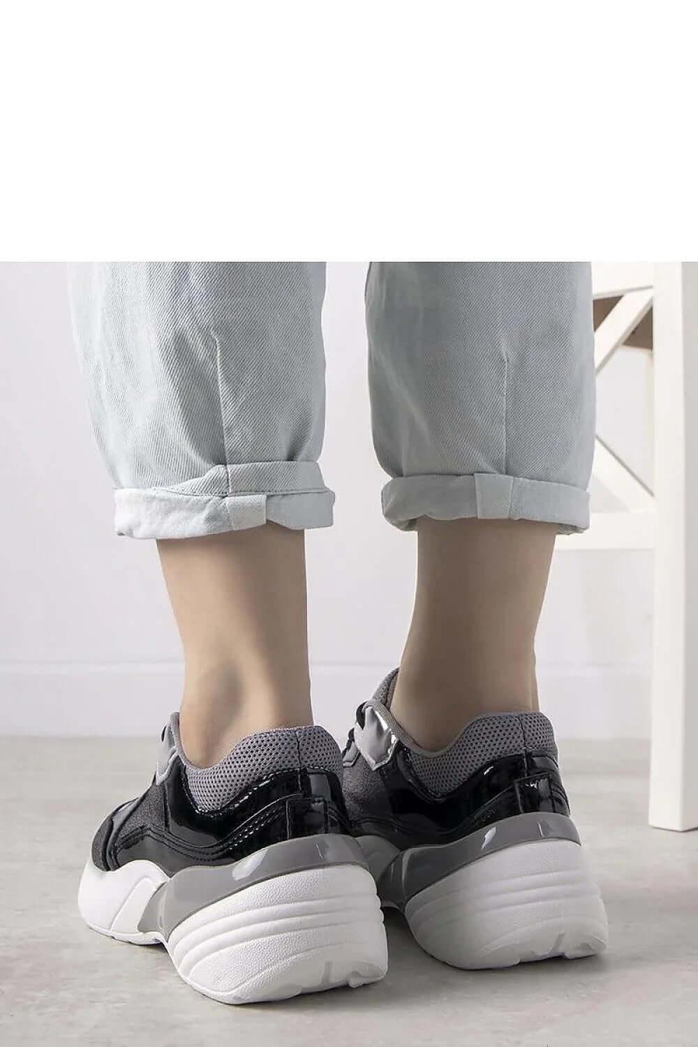 Sneakers Model 208053 Solea - Stay Covered - Stay Covered