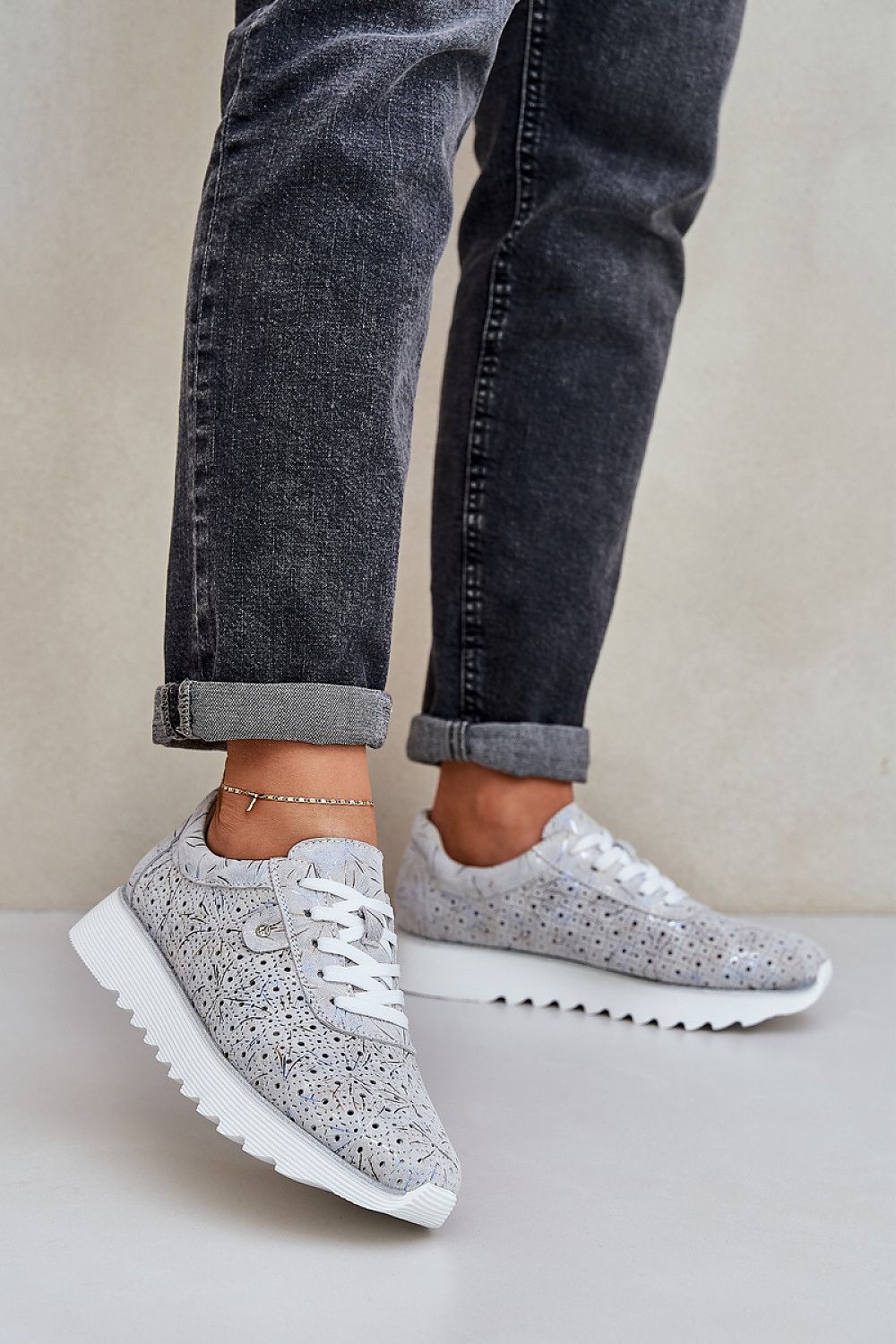  Sportliche Schuhe auf Plattform model 209065 Step in style 