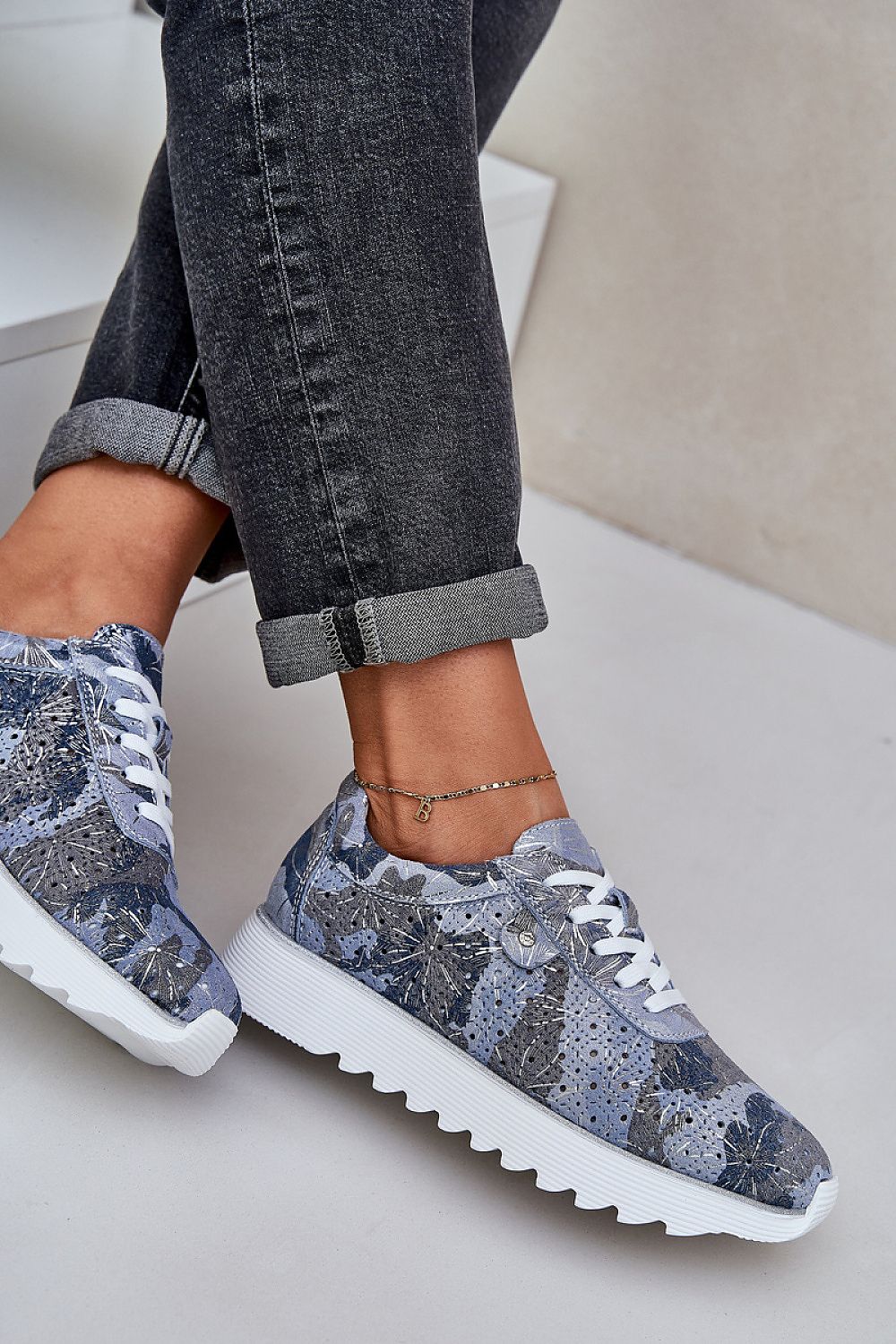  Sportliche Schuhe auf Plattform model 209066 Step in style 