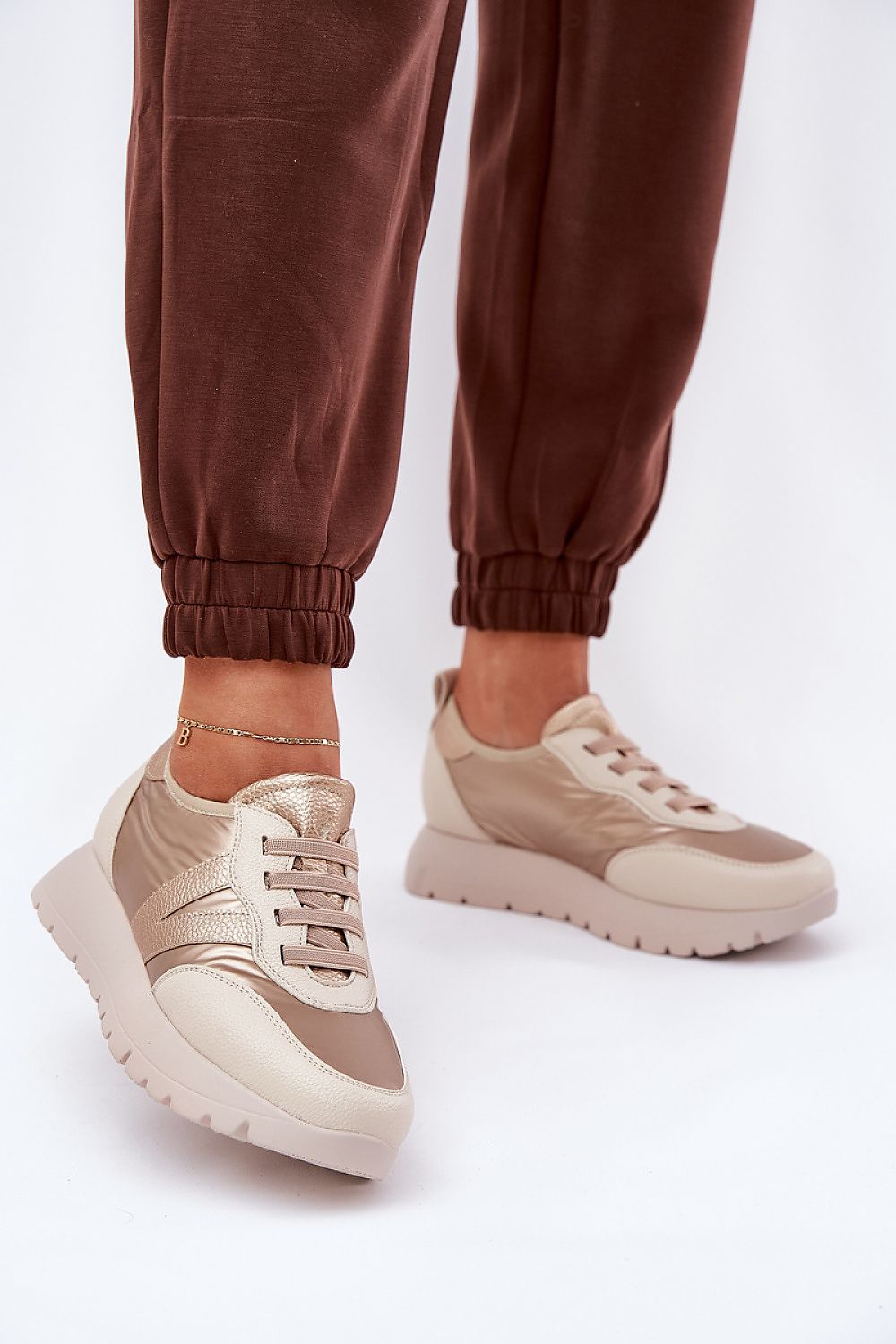  Sportliche Schuhe auf Plattform model 209468 Step in style 