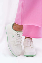 Sportschuhe Model 211334 Step in style - Stay Covered