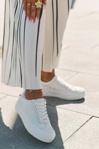 Sneakers Model 212724 Step in style - Stay Covered