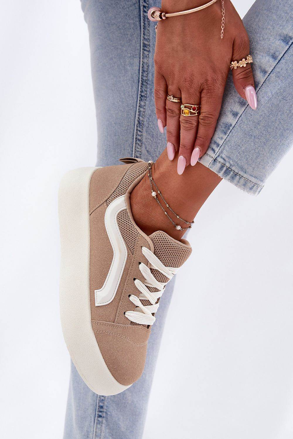 Sportschuhe Model 213187 Step in style - Stay Covered