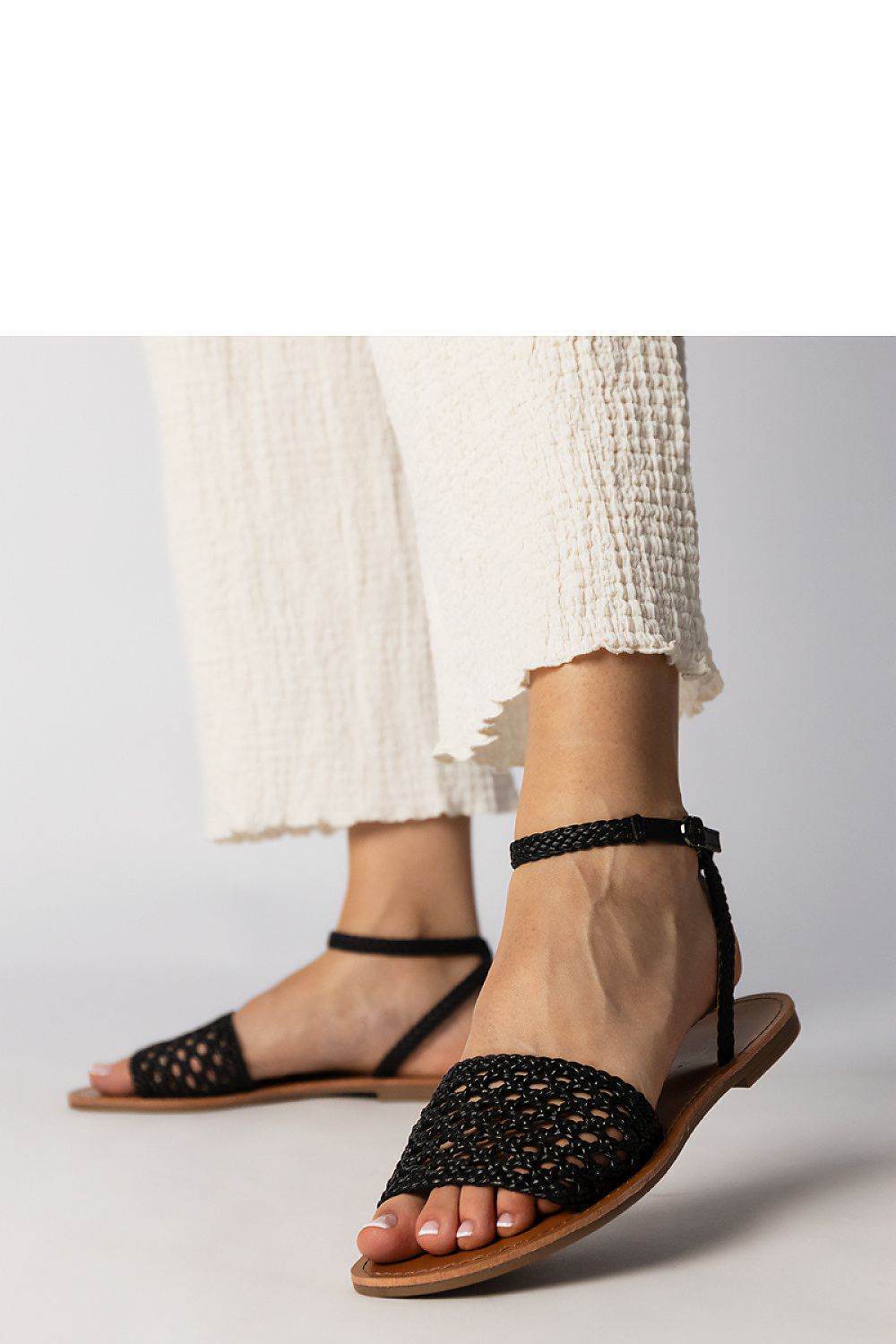 BlackWeave Charm – Geflochtene Damen-Sandalen mit flacher Sohle - Stay Covered
