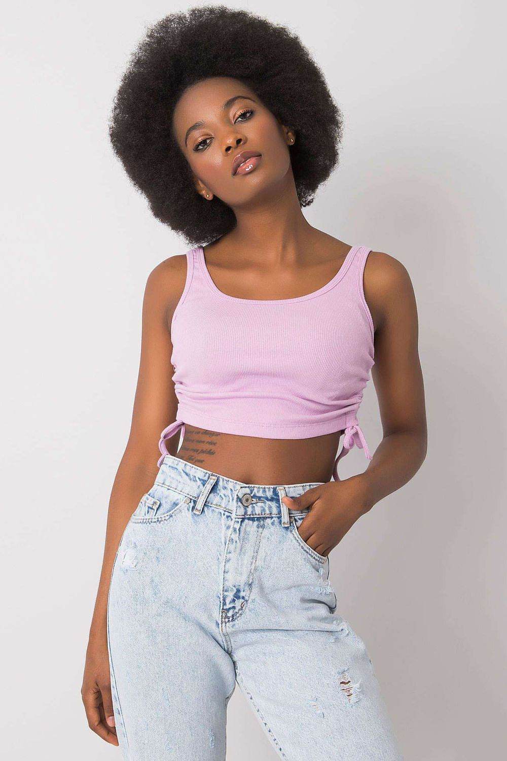 Geripptes Crop Top mit Rüschen & Trägern – Casual Sommer-Look - Stay Covered