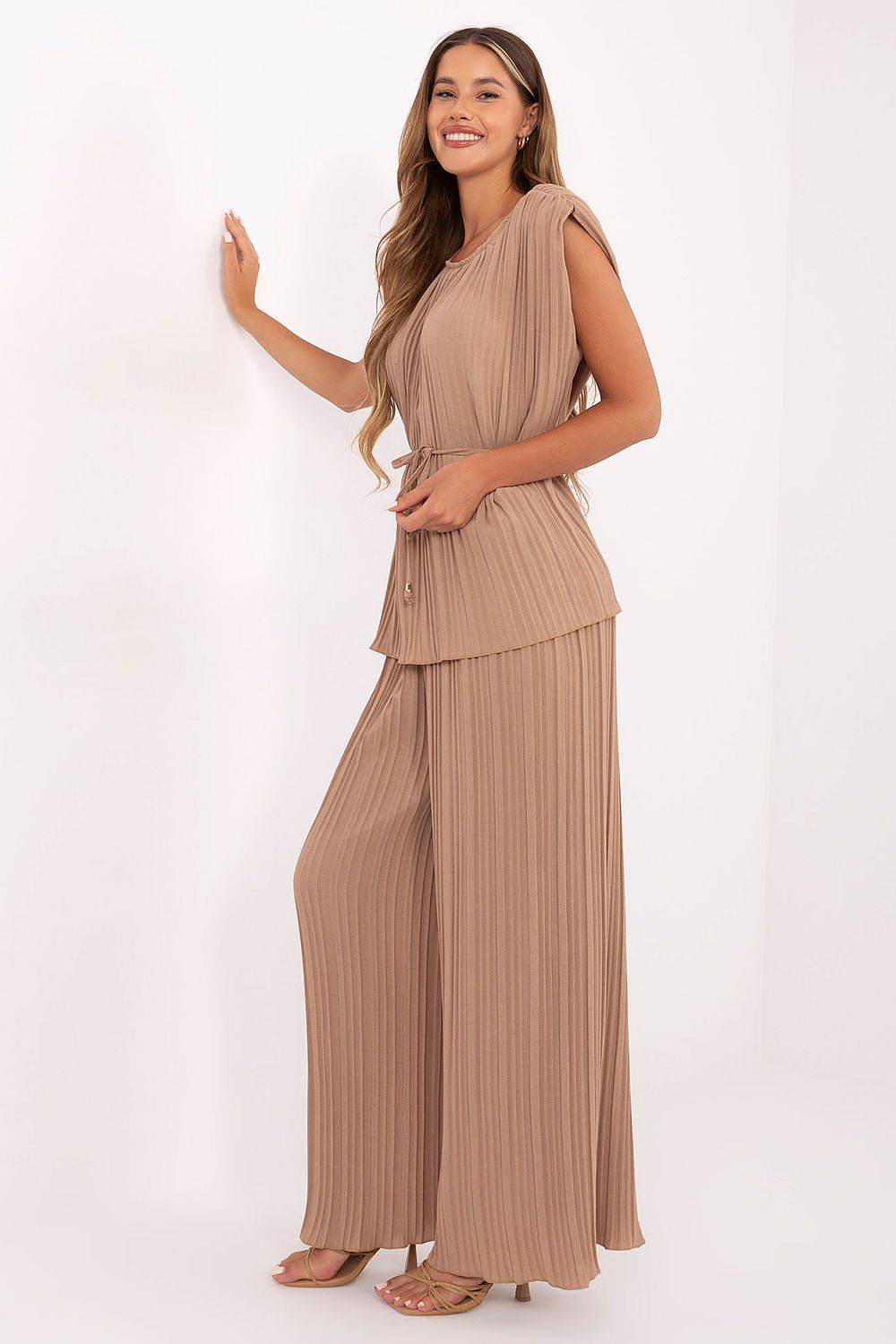 Set Model 215405 Italy Moda - Stay Covered