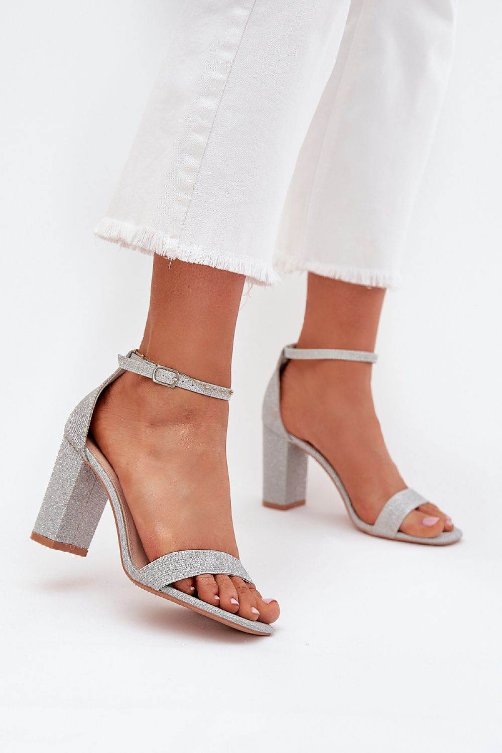 Sandalen mit Absatz Model 215640 Step in style - Stay Covered