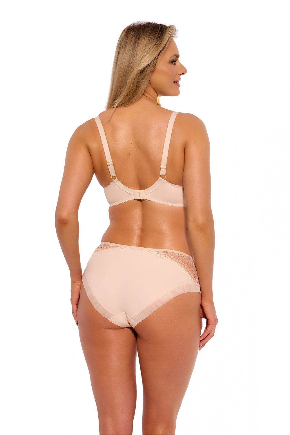 Semi- Soft Model 215935 Gaia - Stay Covered