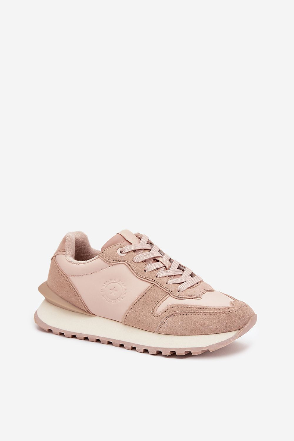  Sportliche Schuhe auf Plattform model 216435 Step in style 