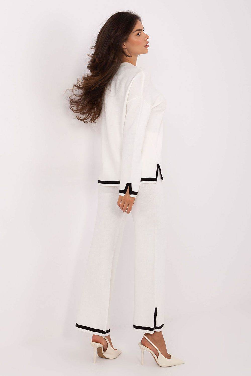 Set Model 216695 Italy Moda - Stay Covered