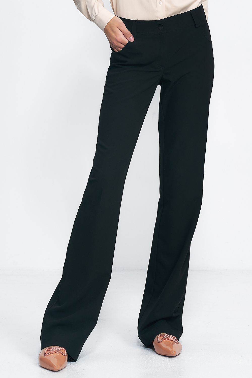 Lange Hose Model 216890 Nife - Stay Covered