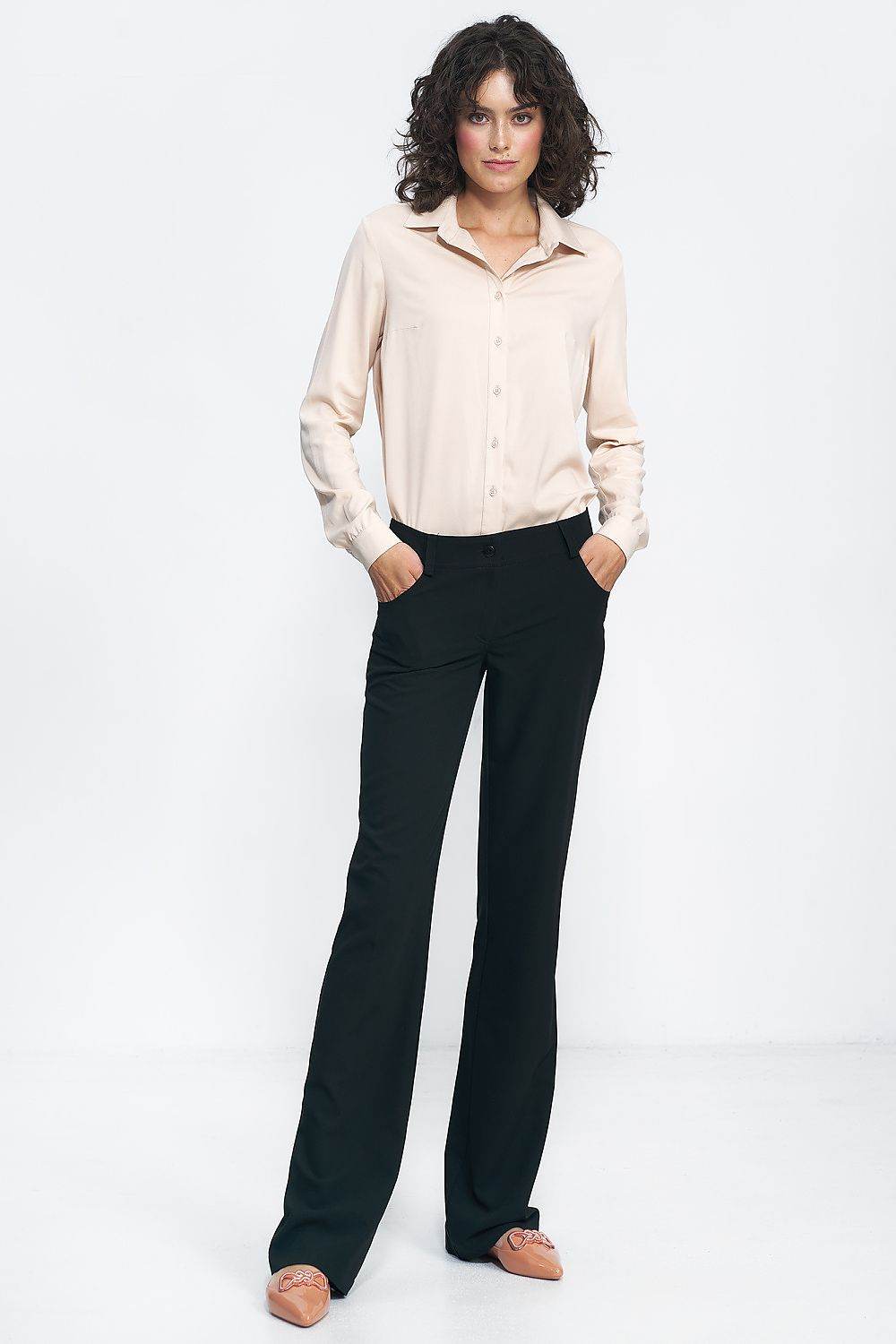 Lange Hose Model 216890 Nife - Stay Covered