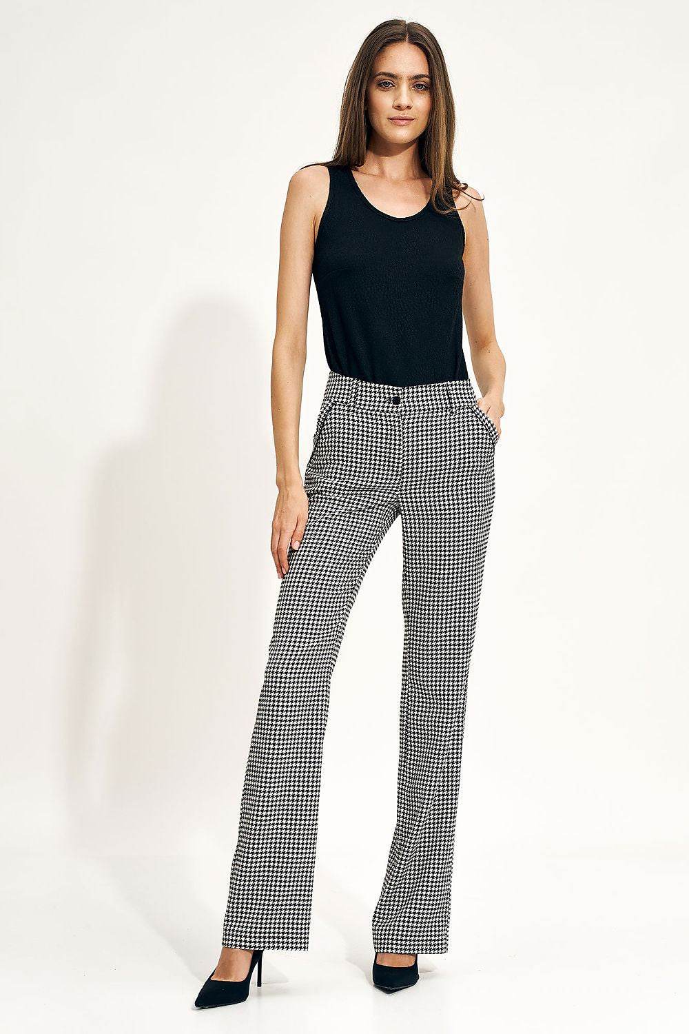Lange Hose Model 216891 Nife - Stay Covered