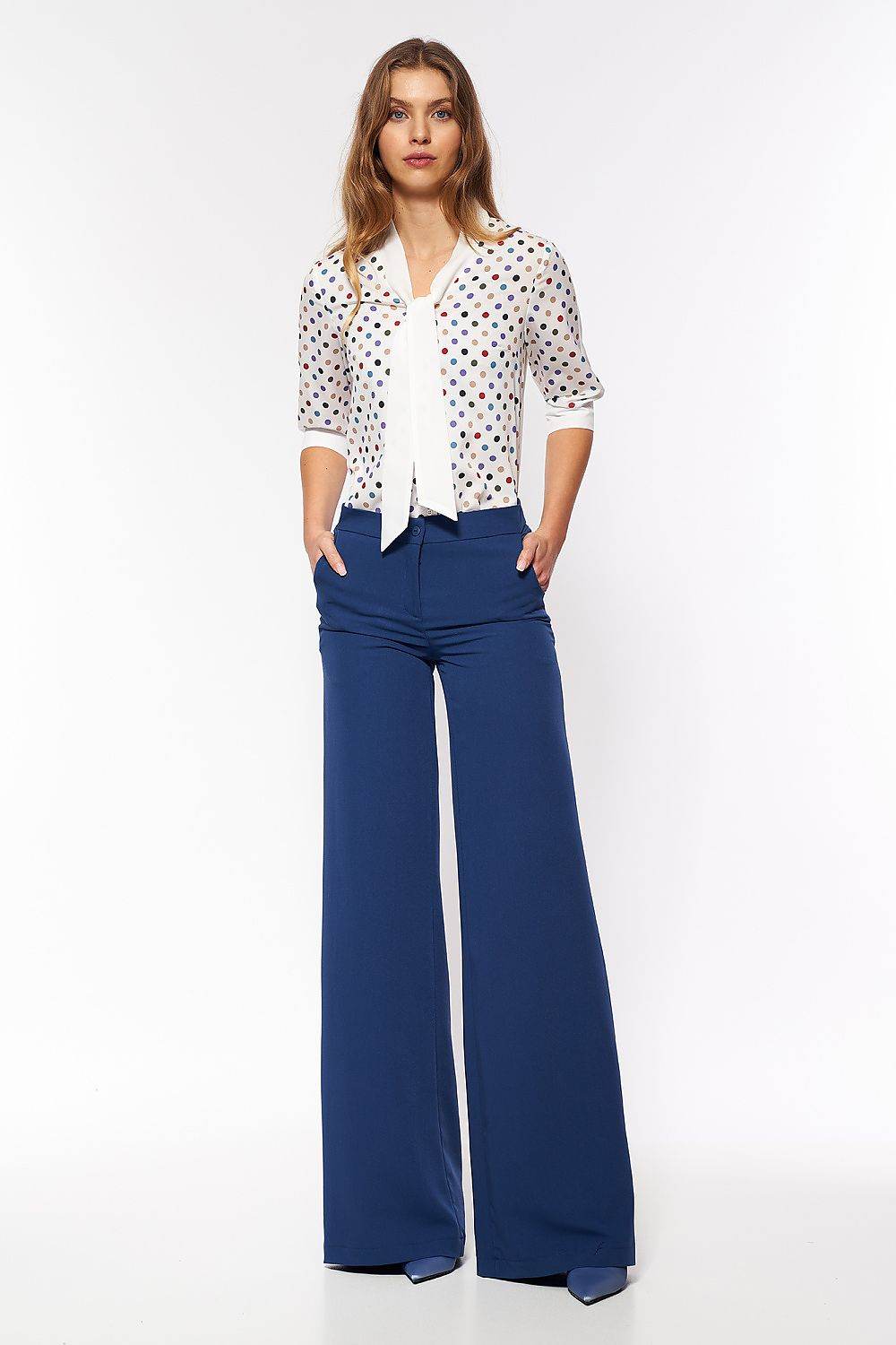 Lange Hose Model 216894 Nife - Stay Covered