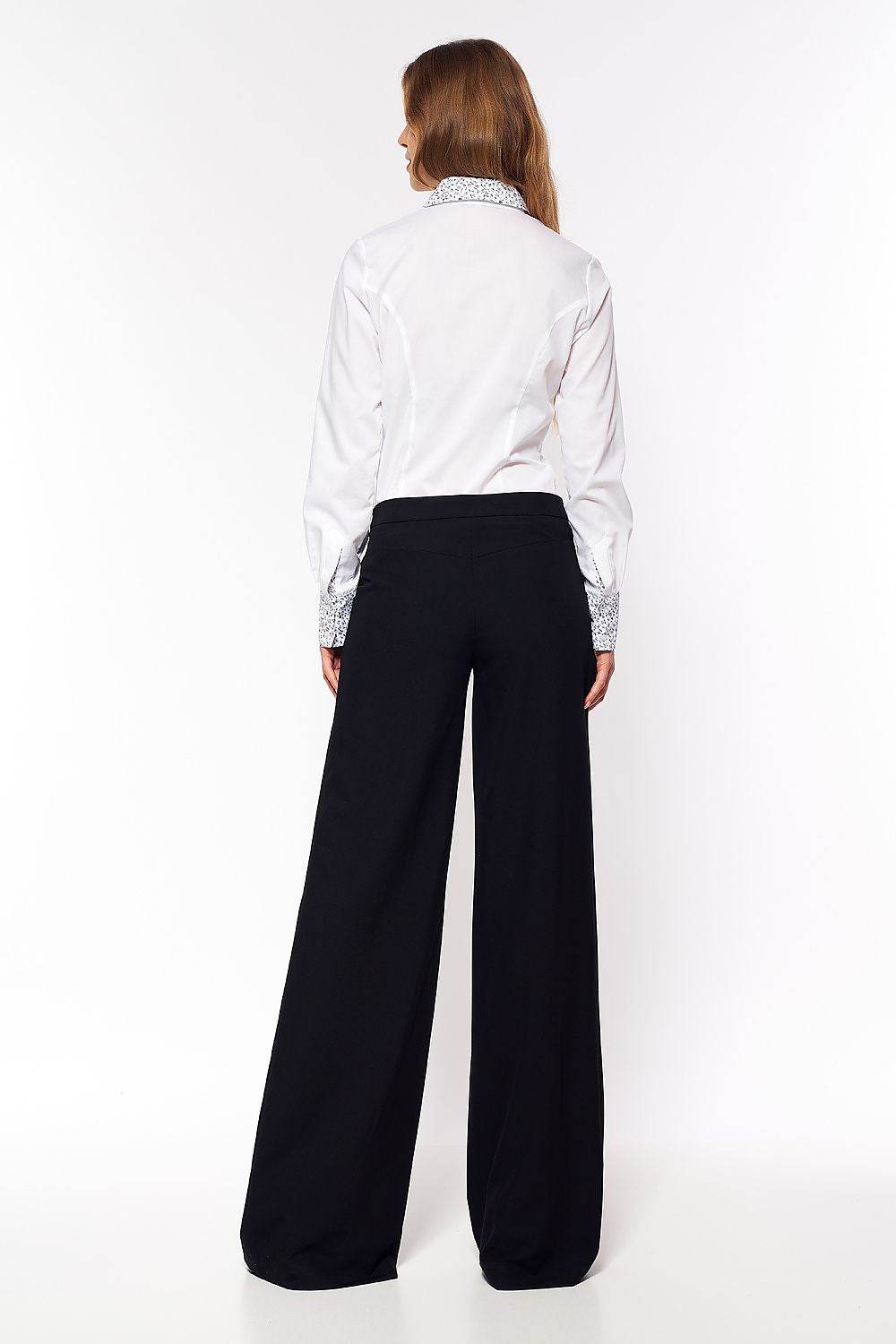 Lange Hose Model 216894 Nife - Stay Covered