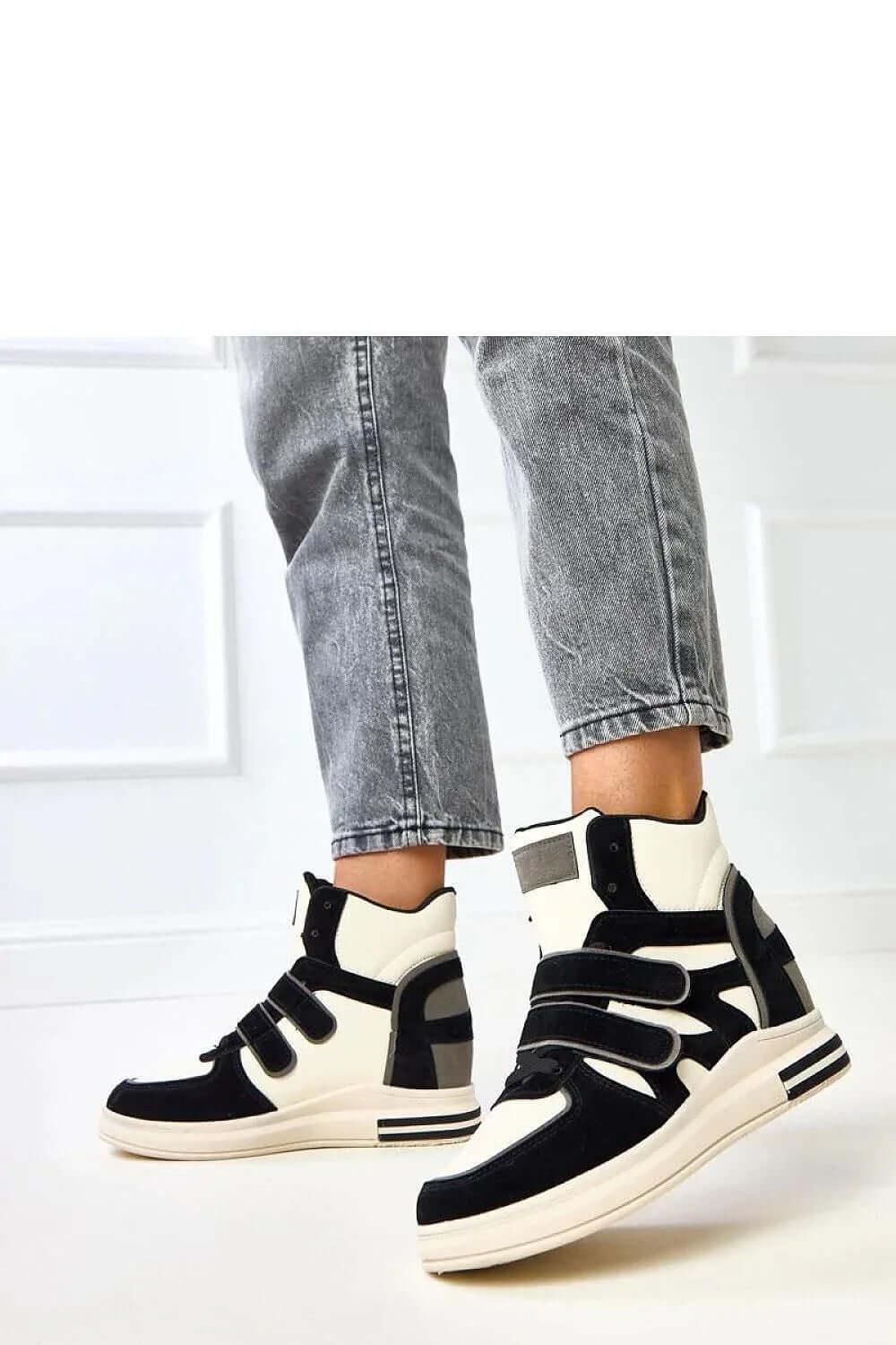 Sportschuhe Model 217956 Solea - Stay Covered