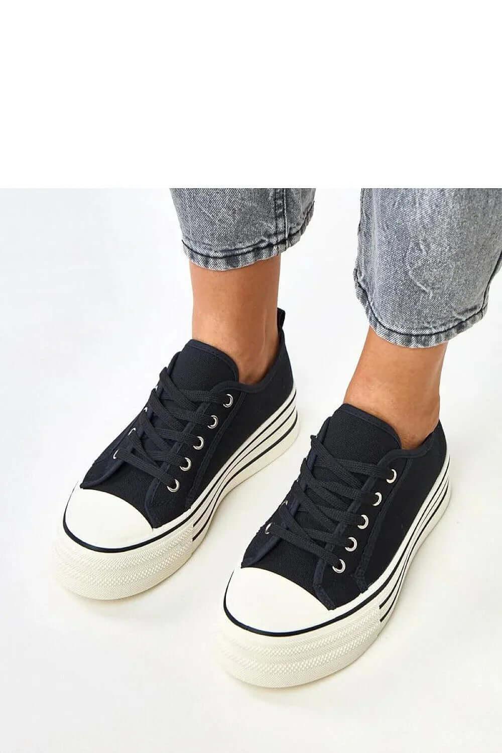 Sneakers Model 218155 Solea - Stay Covered - Stay Covered