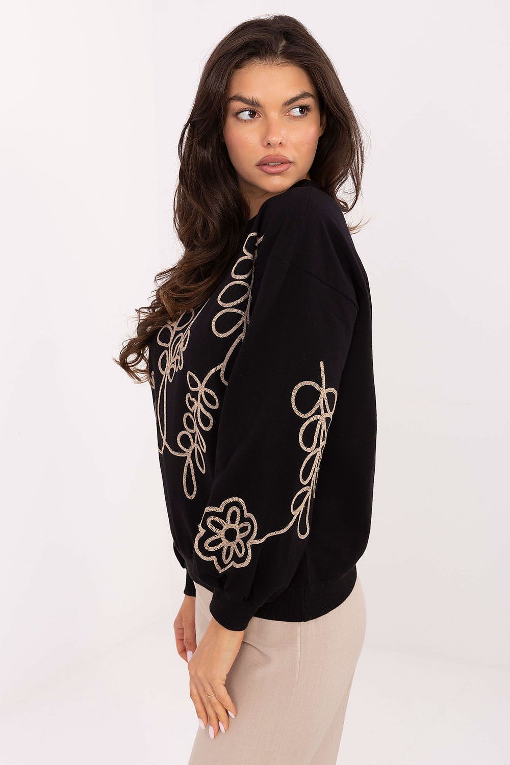  Sweater model 218383 Relevance 