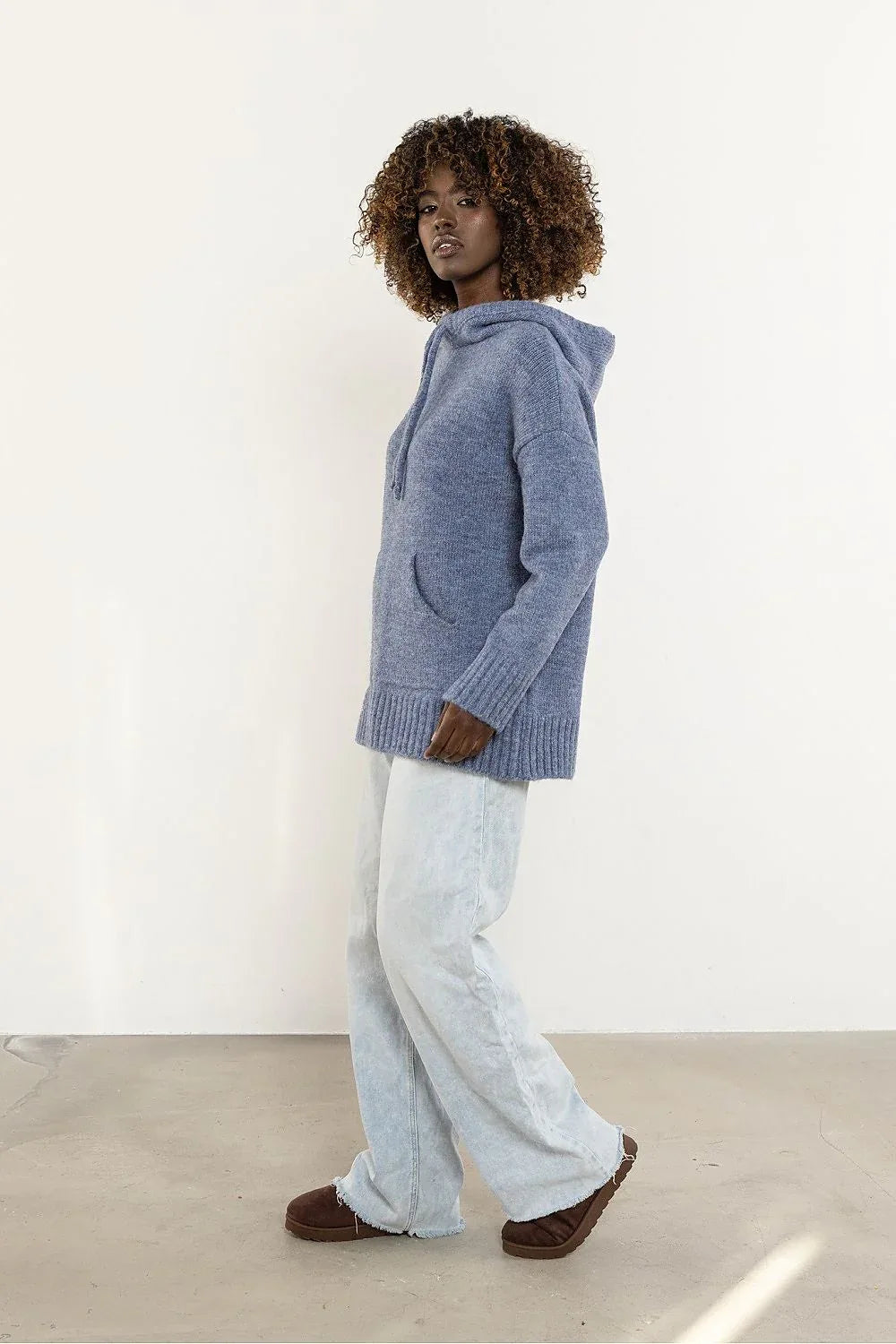 Pullover Model 220856 awama - Stay Covered