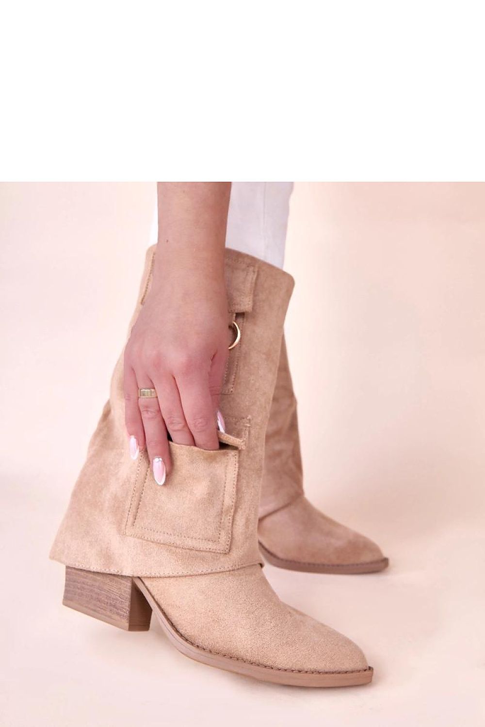  Stiefeletten mit Absatz model 221367 Solea 