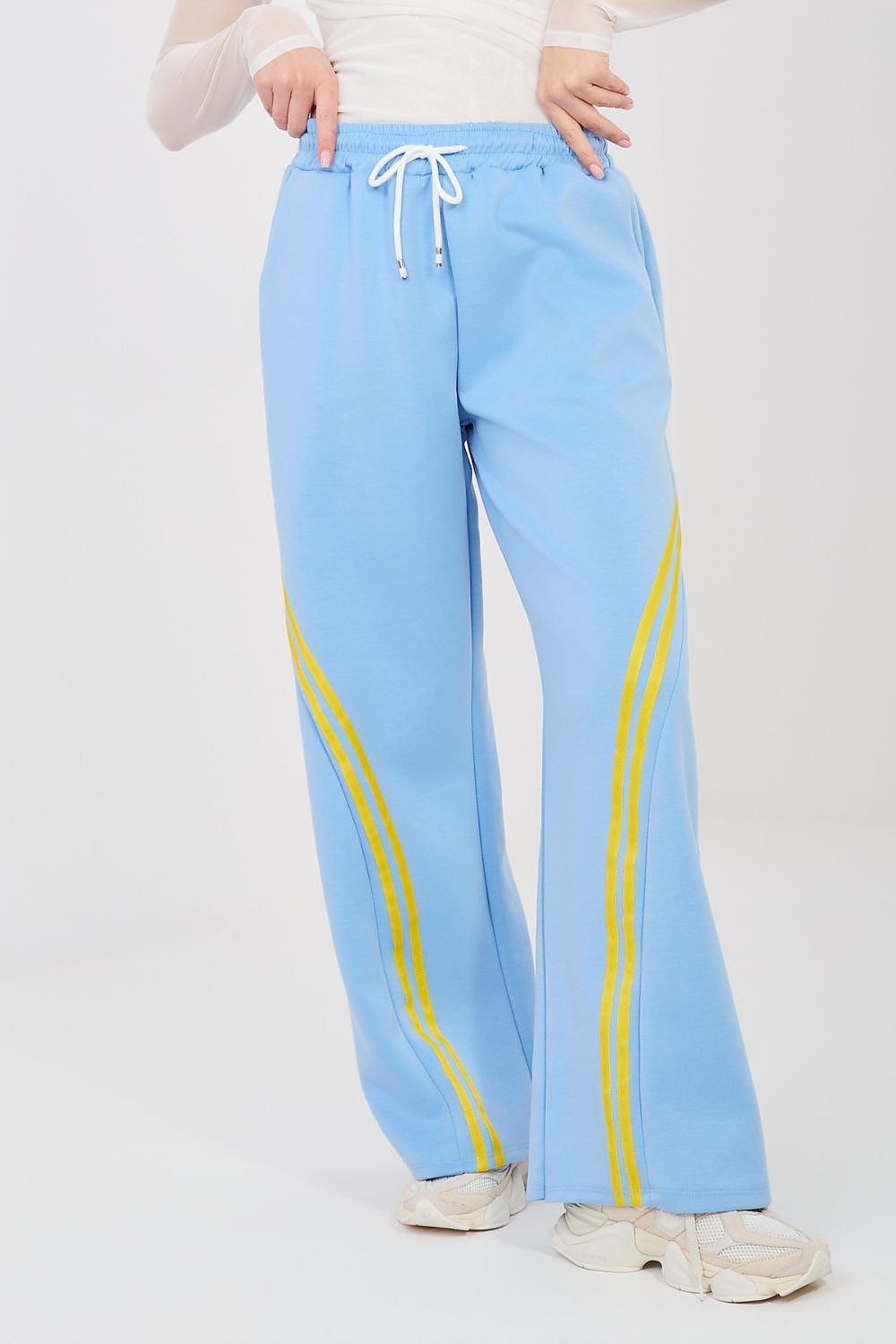  Sportanzug Hosen model 225418 Rue Paris 