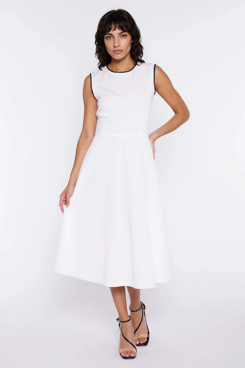  Alltagskleid model 225827 Nife 