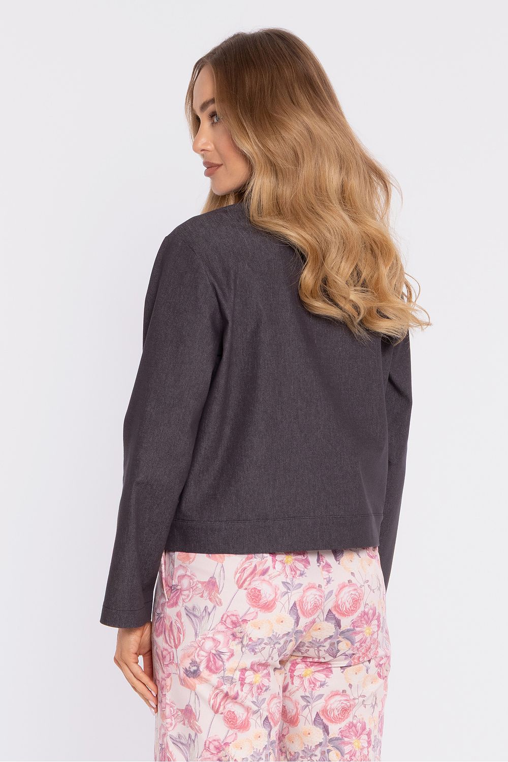  Jacke model 225910 Moe 