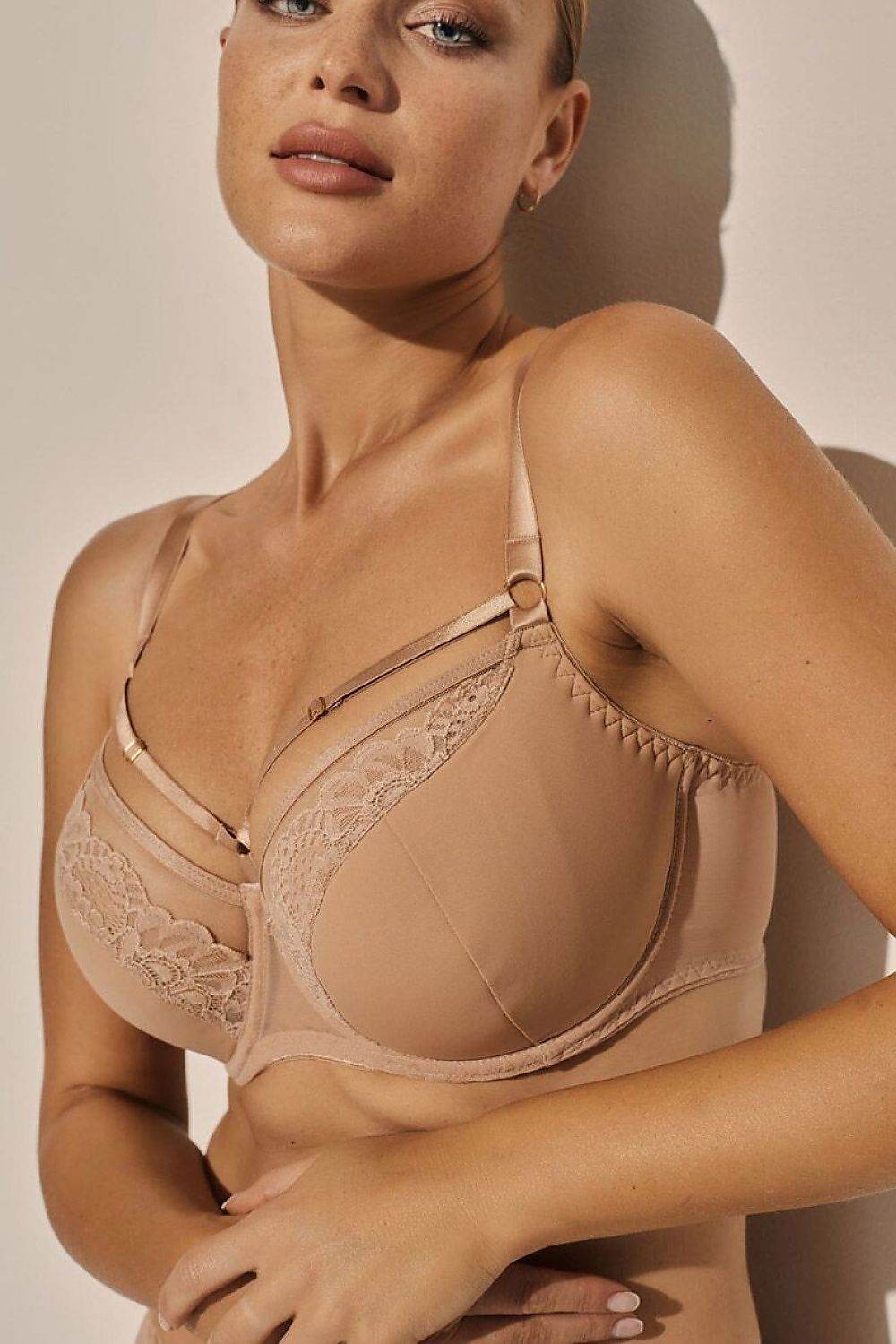  Semi- Soft model 227483 Kinga 