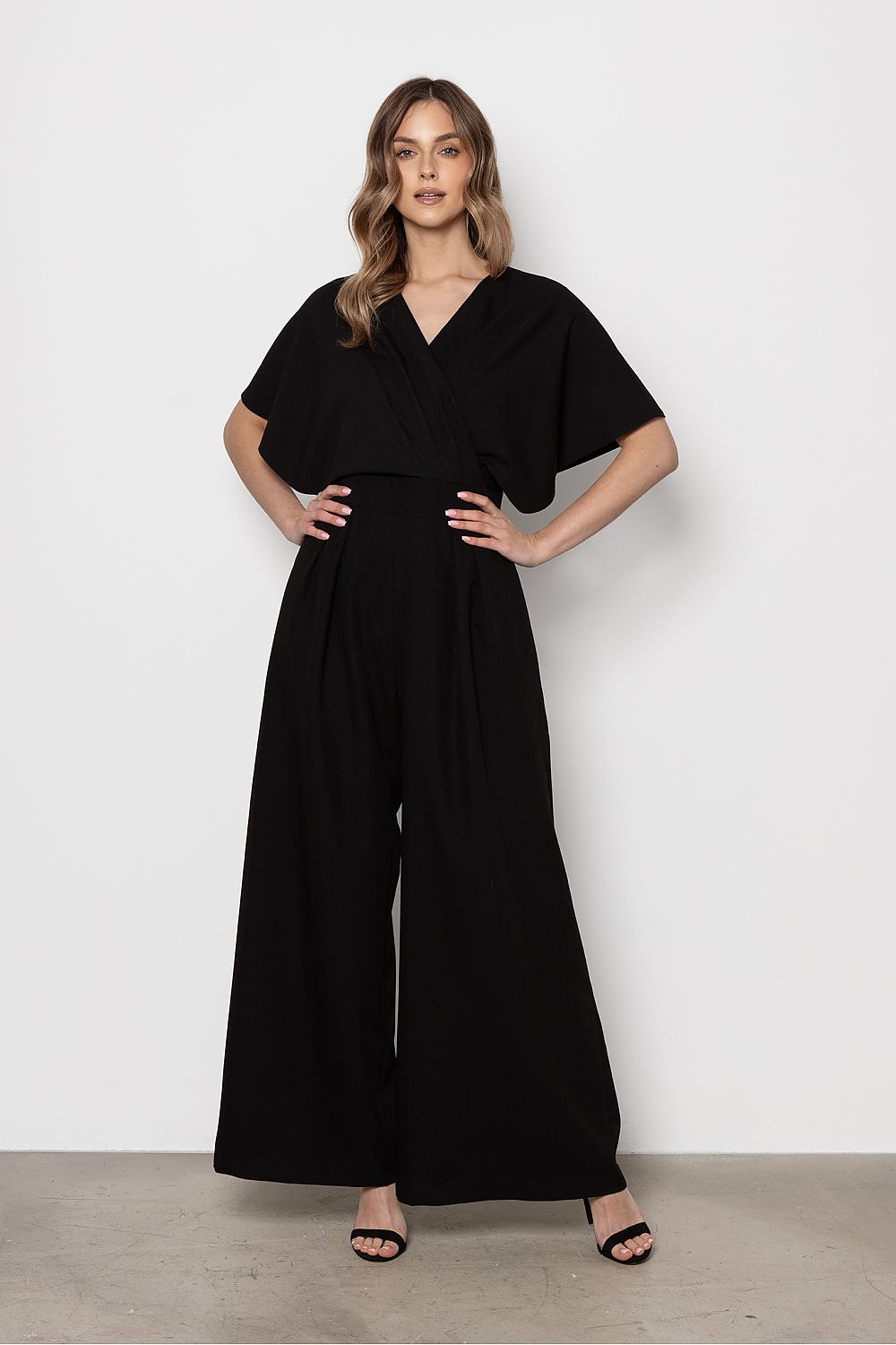  Overall model 227583 awama 