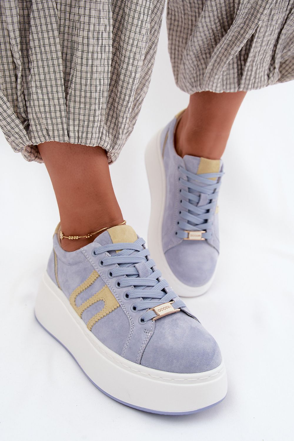  Sportliche Schuhe auf Plattform model 228741 Step in style 