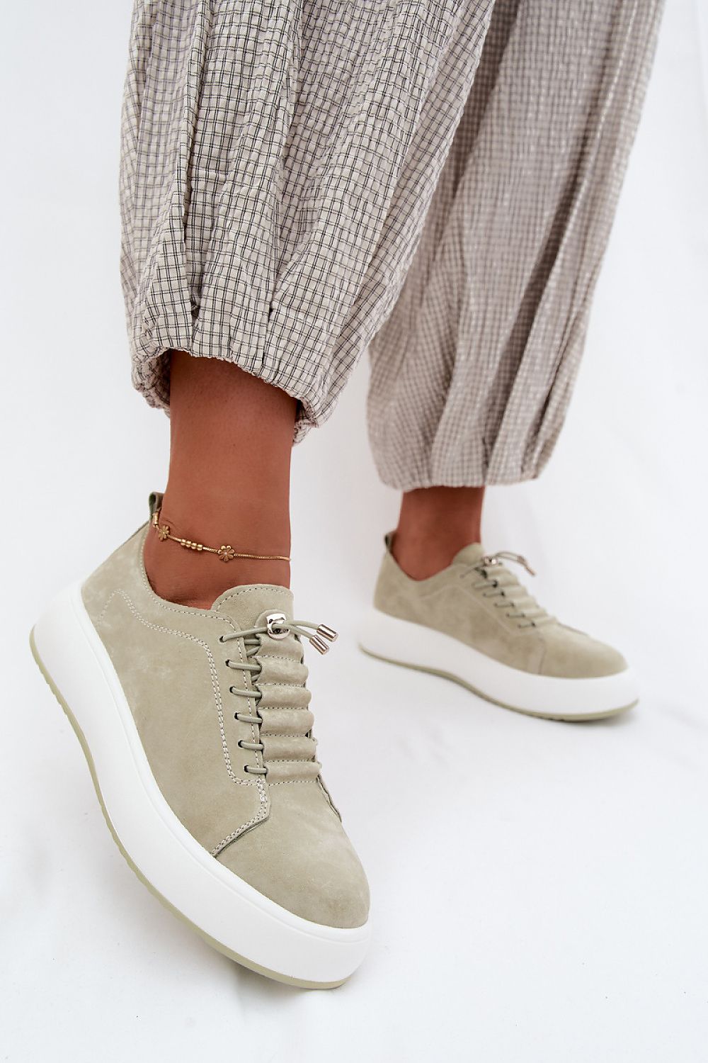  Sportliche Schuhe auf Plattform model 228755 Step in style 