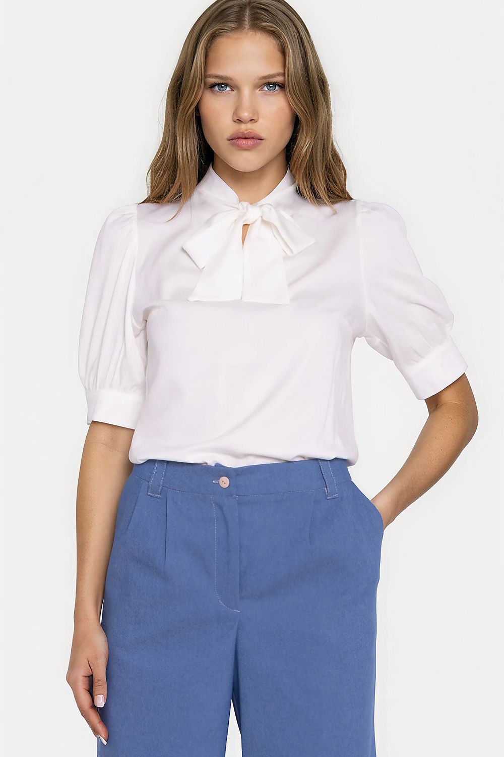  Bluse model 230461 Nife 