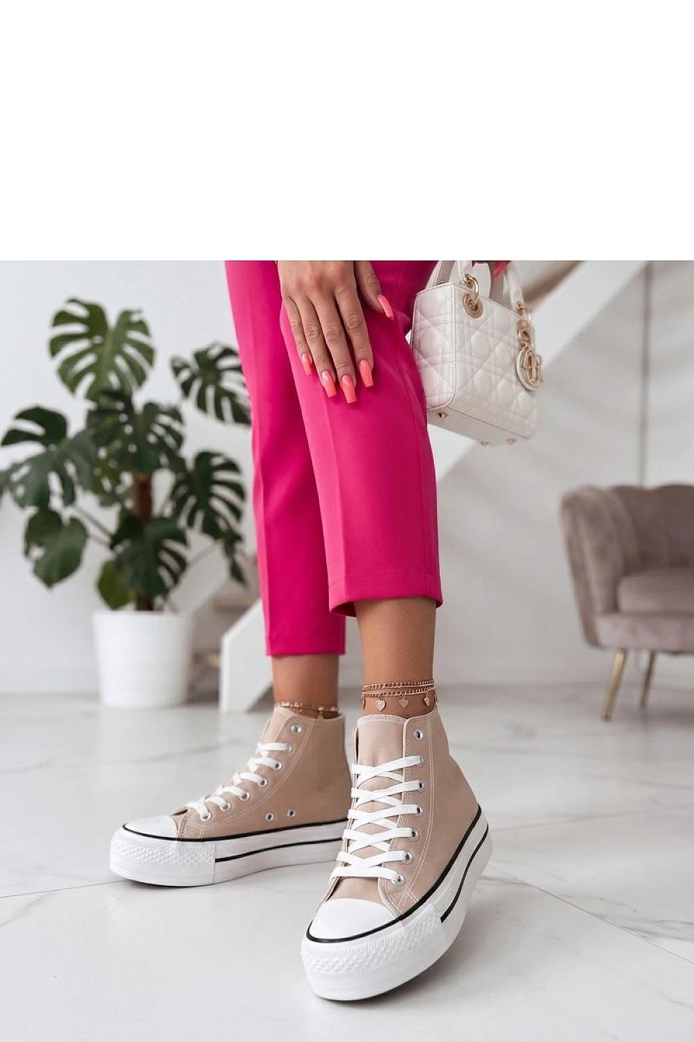  Plateausneaker model 230467 Solea 