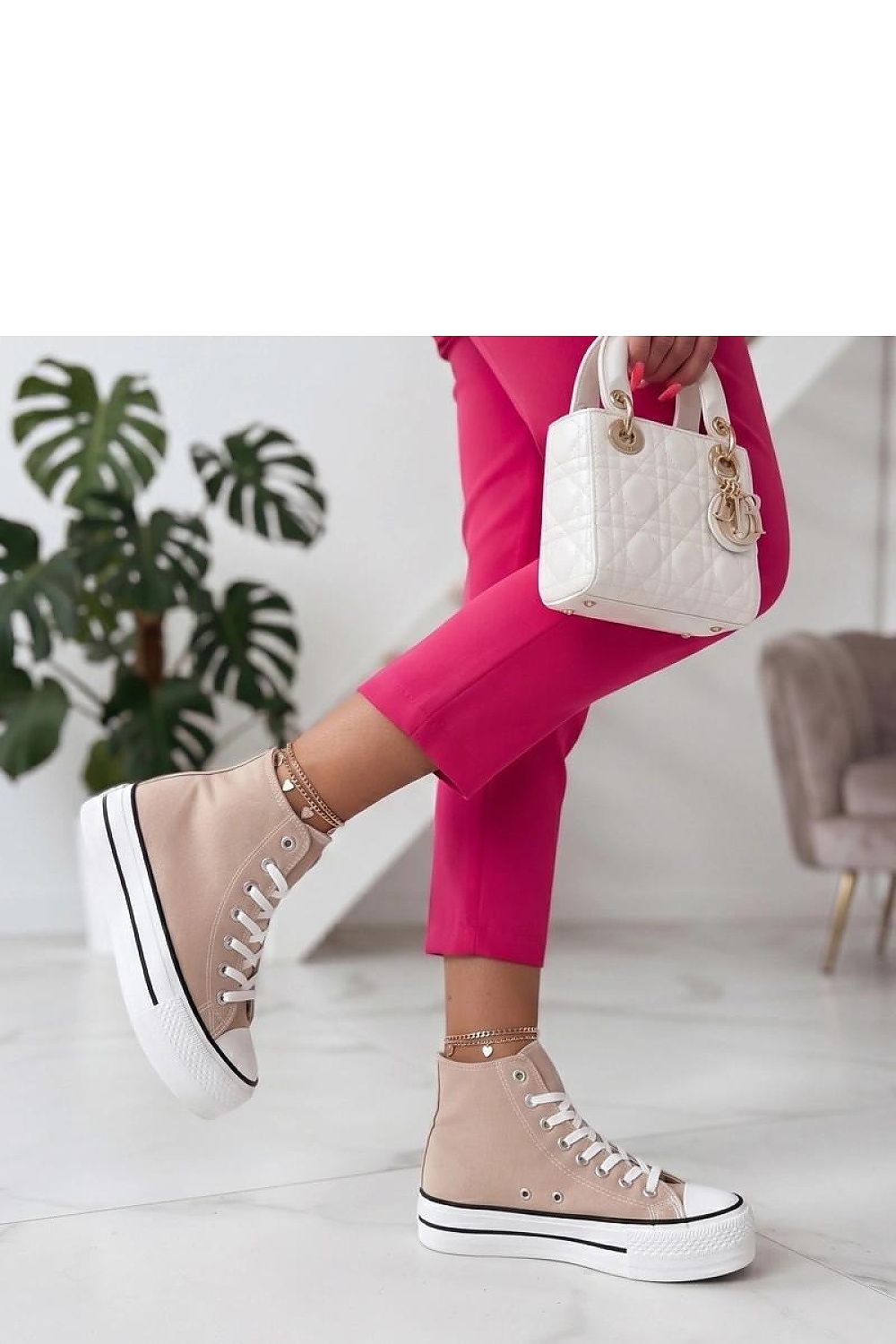  Plateausneaker model 230467 Solea 
