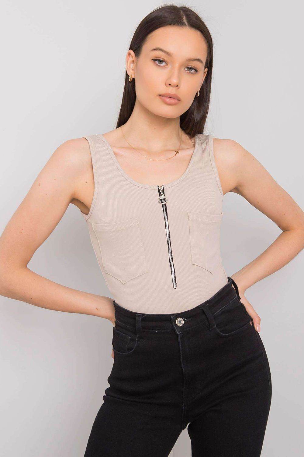 T-shirt Model 167382 - Stay Covered
