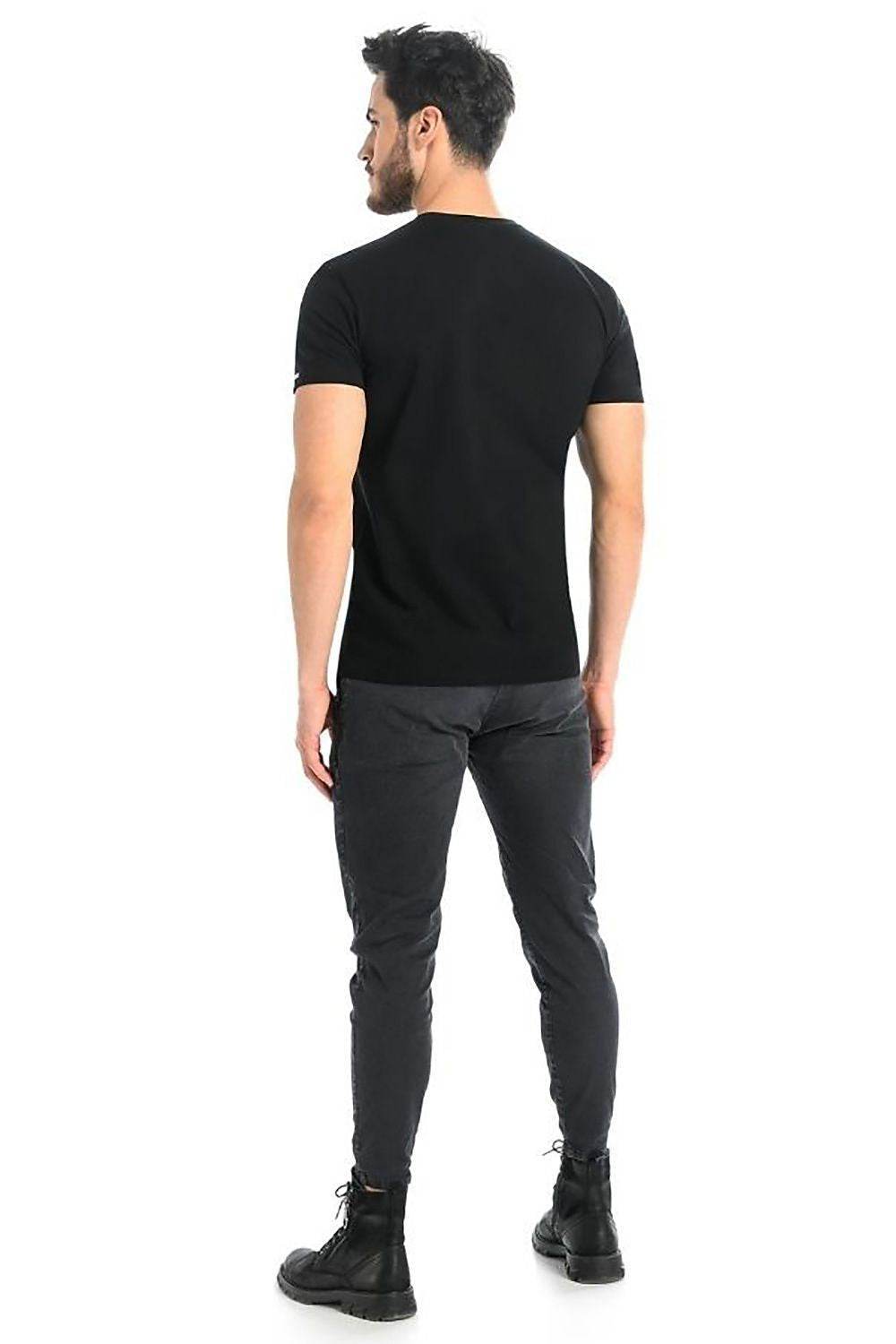 Teyli Herren T-Shirt mit V-Ausschnitt - Schwarz - Stay Covered