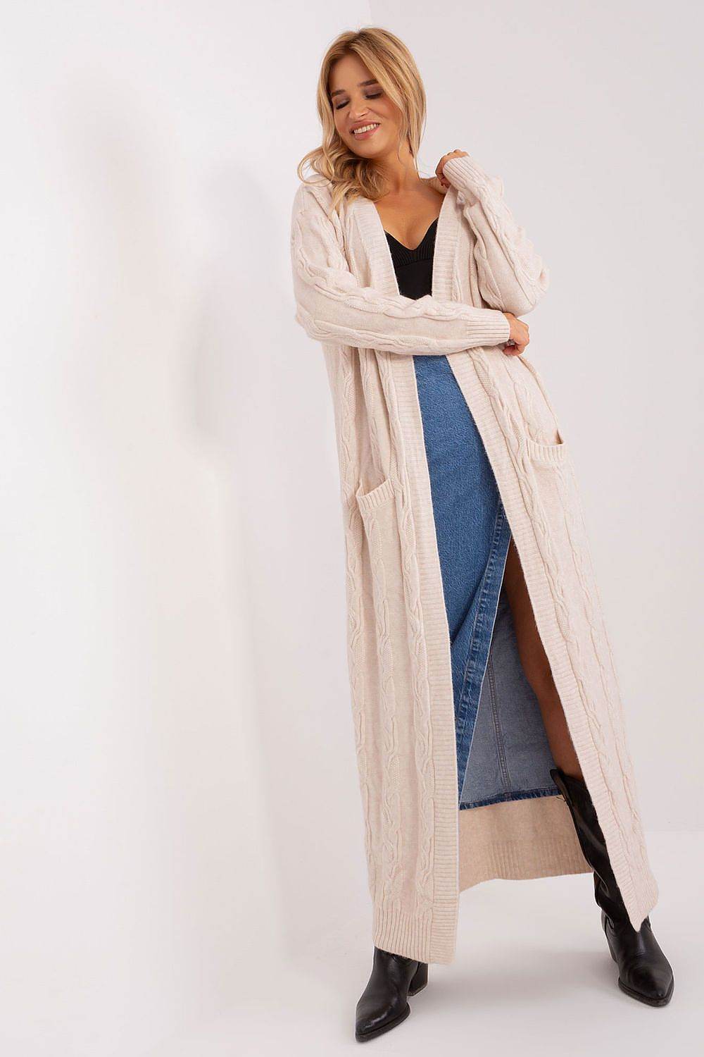 Cardigan Model 185965 AT - Stay Covered